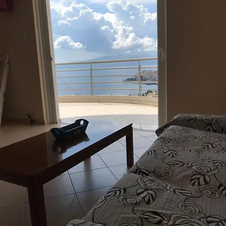 L.t. 5th Street Sarandë