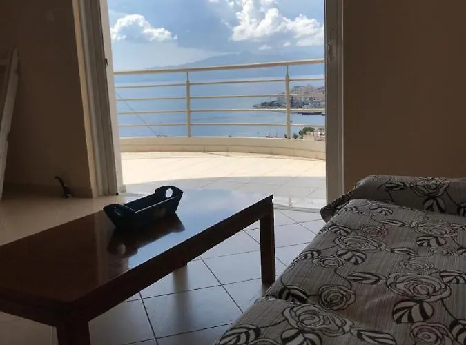 L.t. 5th Street Sarandë