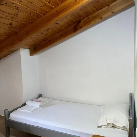 Apartament L.t. 5th Street