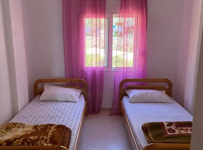 L.t. 5th Street Appartement *