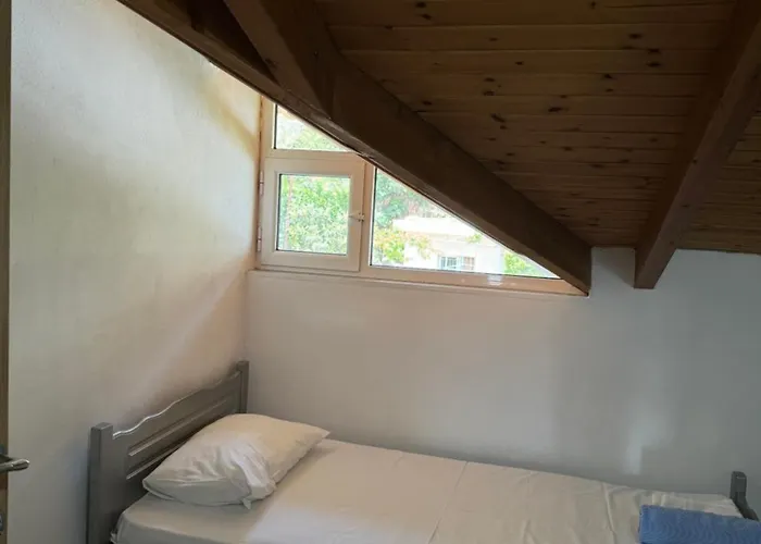 L.t. 5th Street Saranda