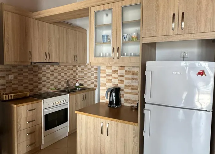 L.t. 5th Street Saranda